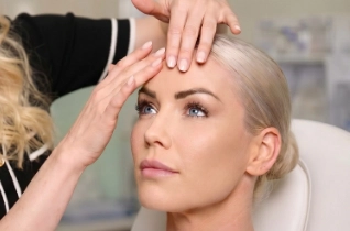 Forehead lines – Bella Plastic Surgery Sydney